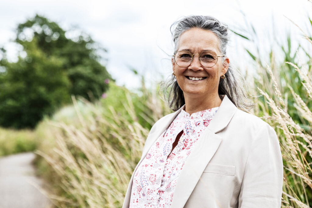 Gecertificeerde (yoga) docenten en coaches. Vind hier een docent/coach bij jou in de buurt.